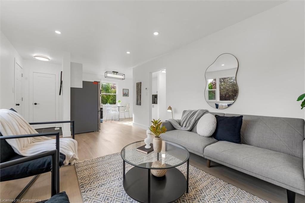 Hamilton — McQuesten — Living room