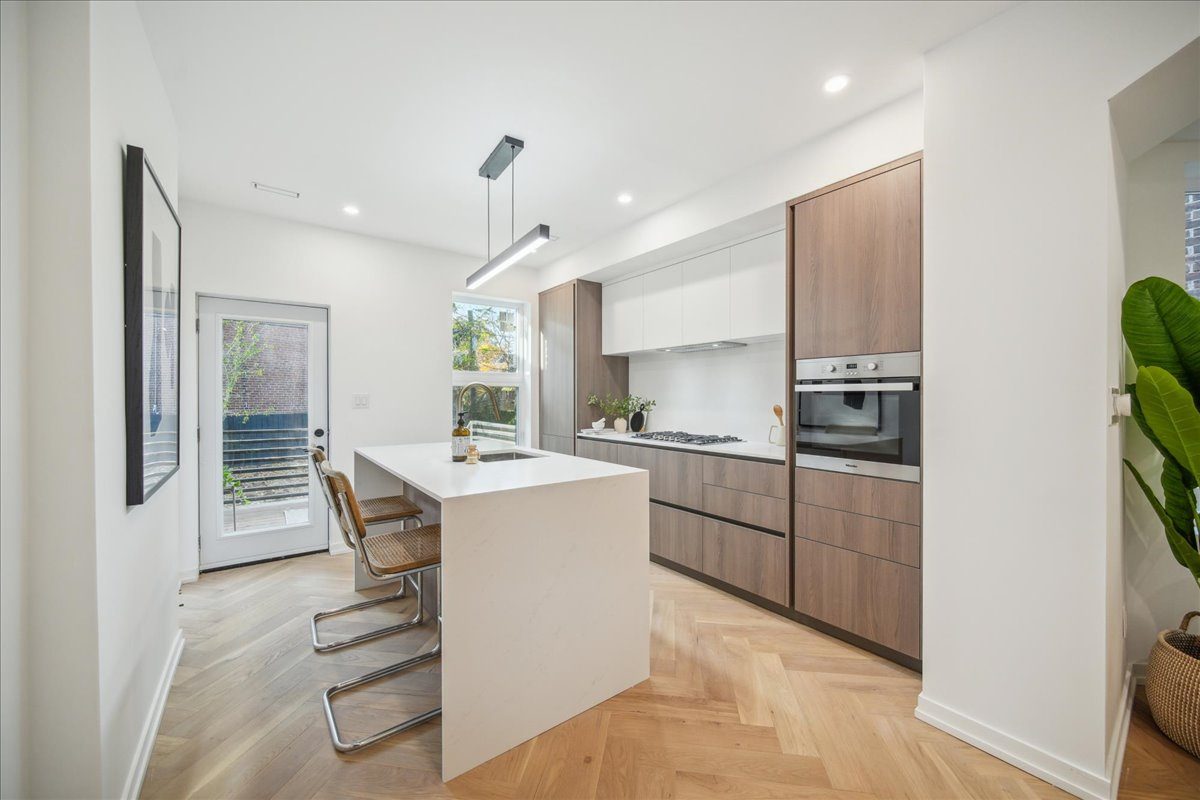 Playter Estates — Custom Arrital kitchen with island